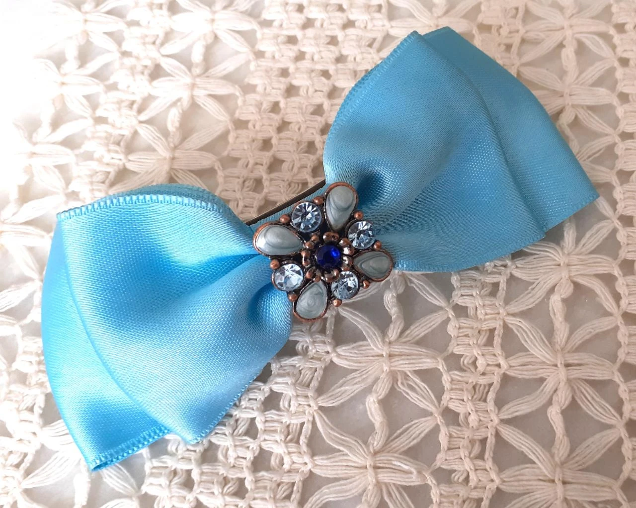 haarspeld vintage strik blauw met diamantjes alice in wonderland